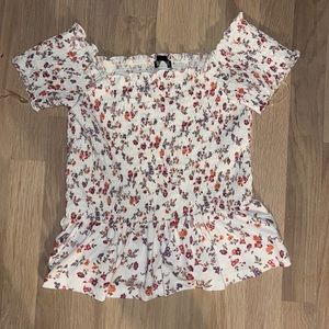 American Eagle cropped shirt